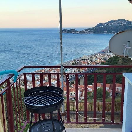 Ferienwohnung Casa Vacanze Luna Letojanni Exterior foto