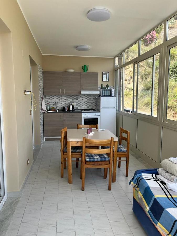 Ferienwohnung Casa Vacanze Luna Letojanni Exterior foto