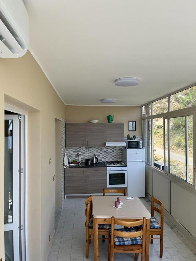 Ferienwohnung Casa Vacanze Luna Letojanni Exterior foto